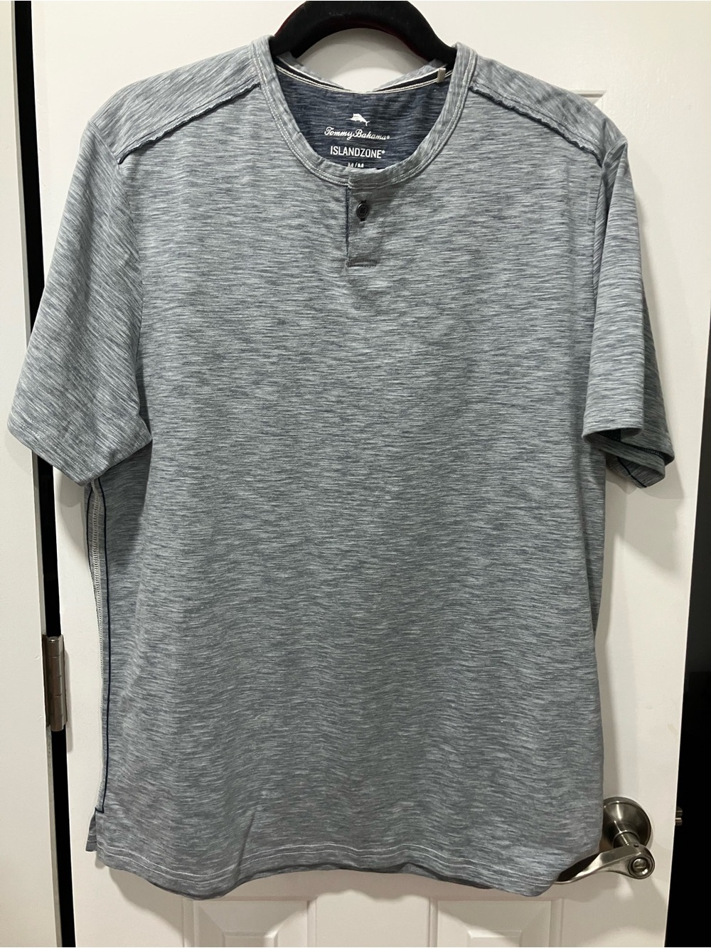 Tommy Bahama Island Zone Gray Short-Sleeve Henley Tee